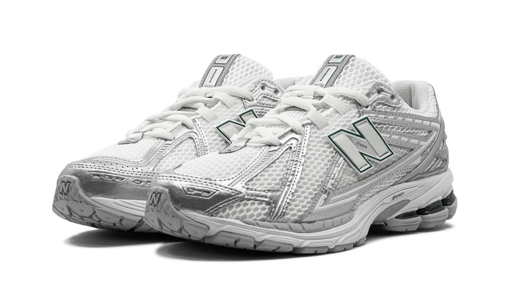 New Balance 1906R Silver Metallic Sea Salt - OnSize